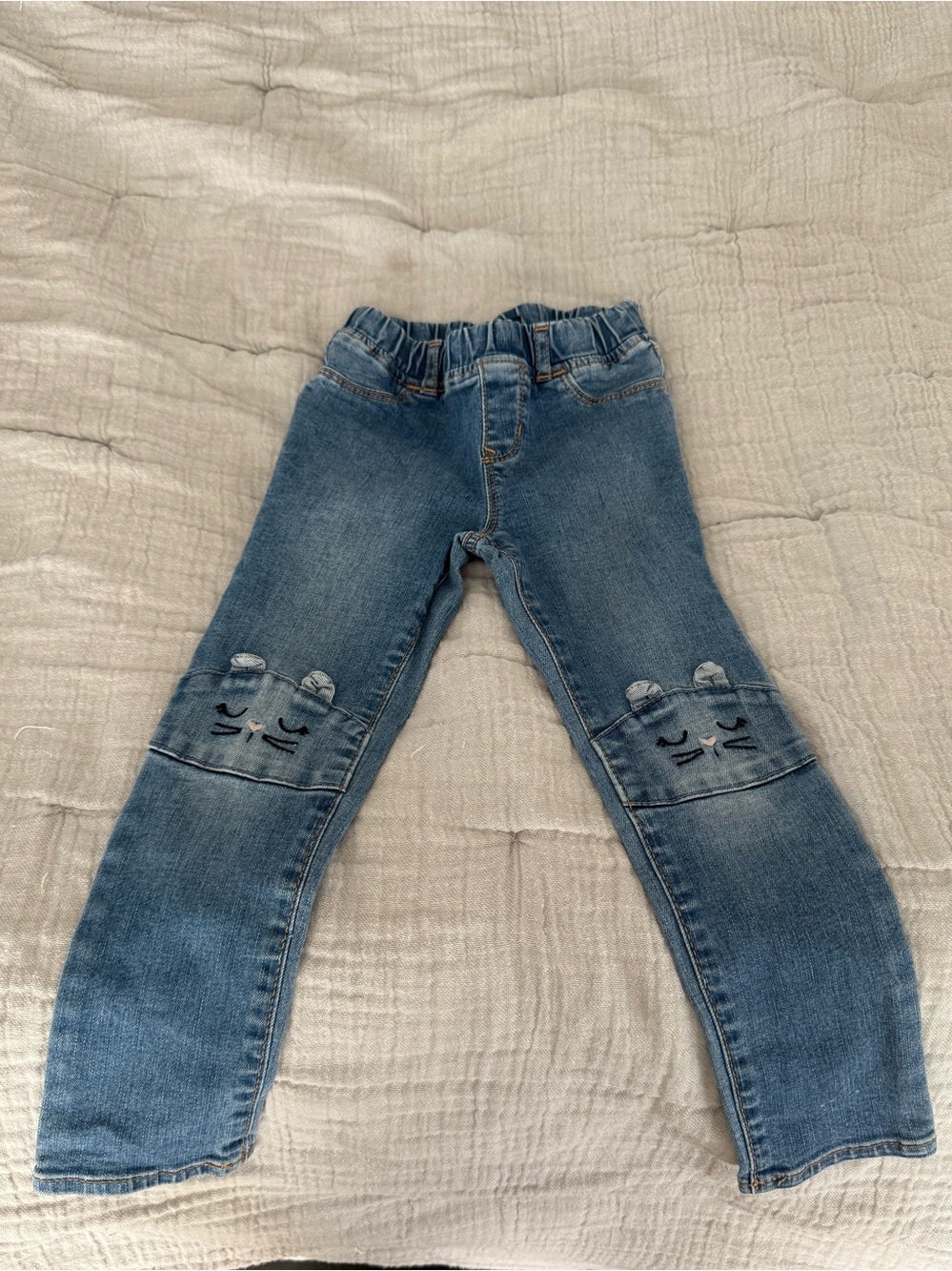 GAP Girls Denim Stretch Jeans with Cat Knee Embroidery - Blue